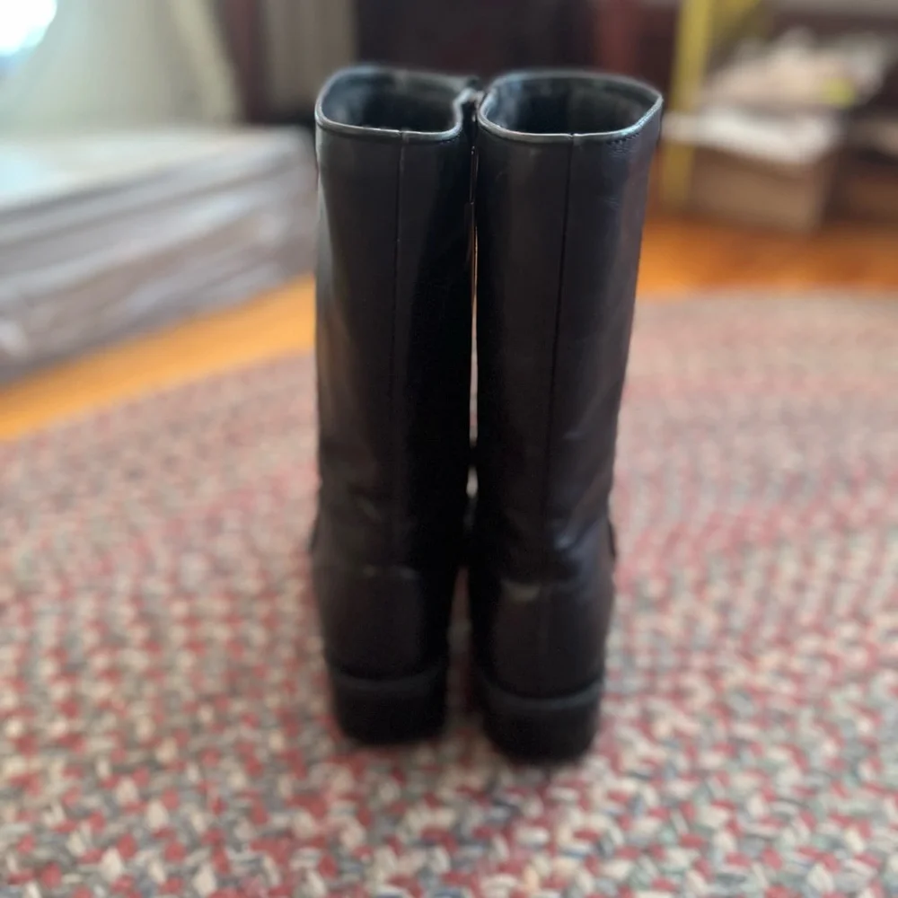 BLONDO Black Leather Boot